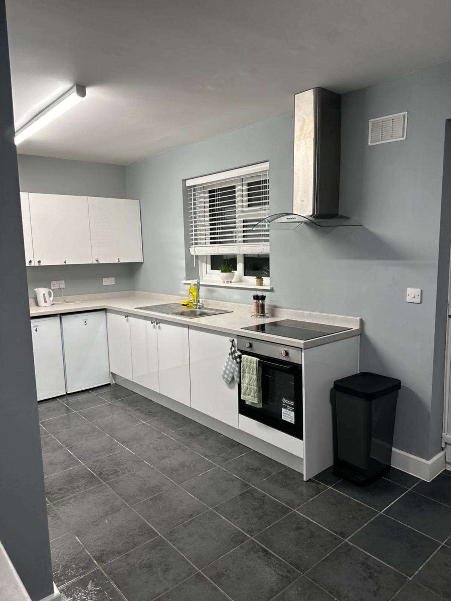 Cosy En-Suite Double Room1 Heathrow Accommodation Northolt  Exterior photo